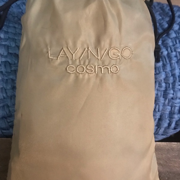 Lay N Go makeup bag with storage pouch champagne gold in color size 17” - Picture 2 of 8